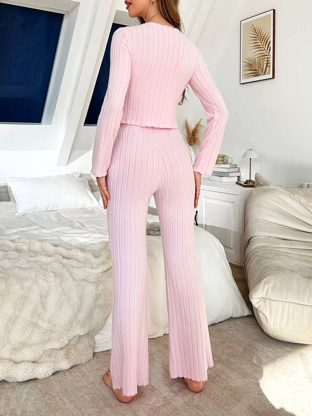 Soft Elegance – elegancka piżama damska z długim rękawem