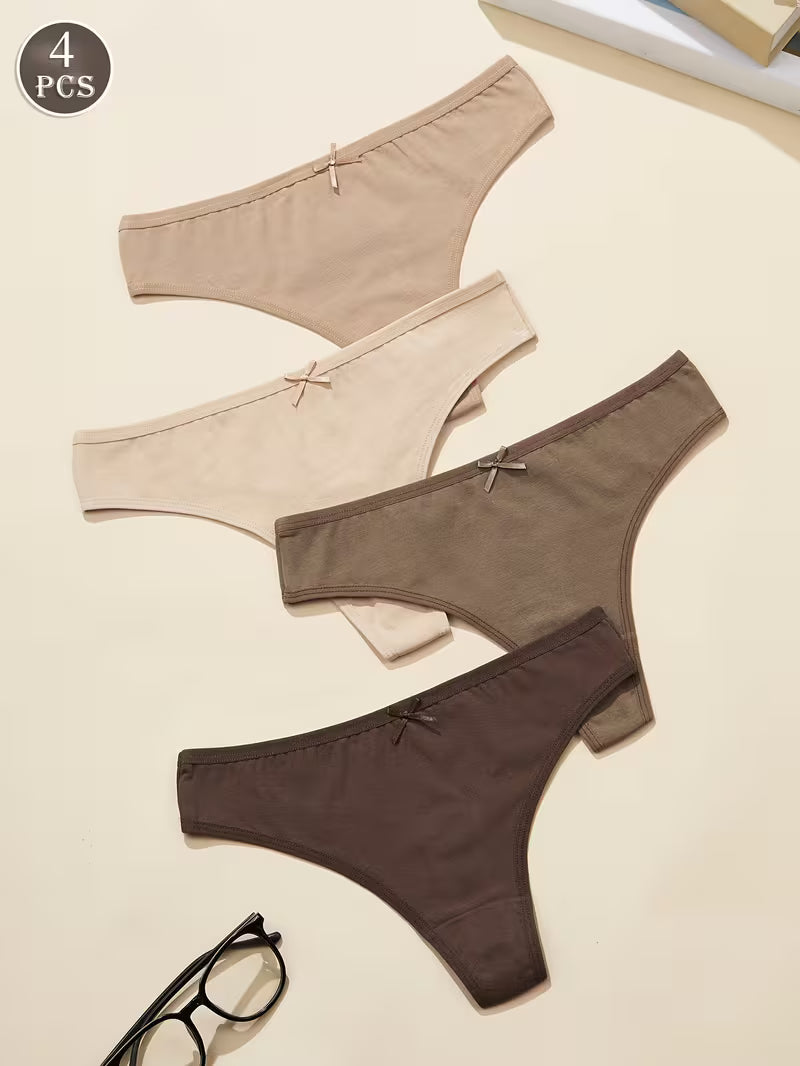 Zestaw 4 bawełnianych stringów – niski stan i subtelna kokarda