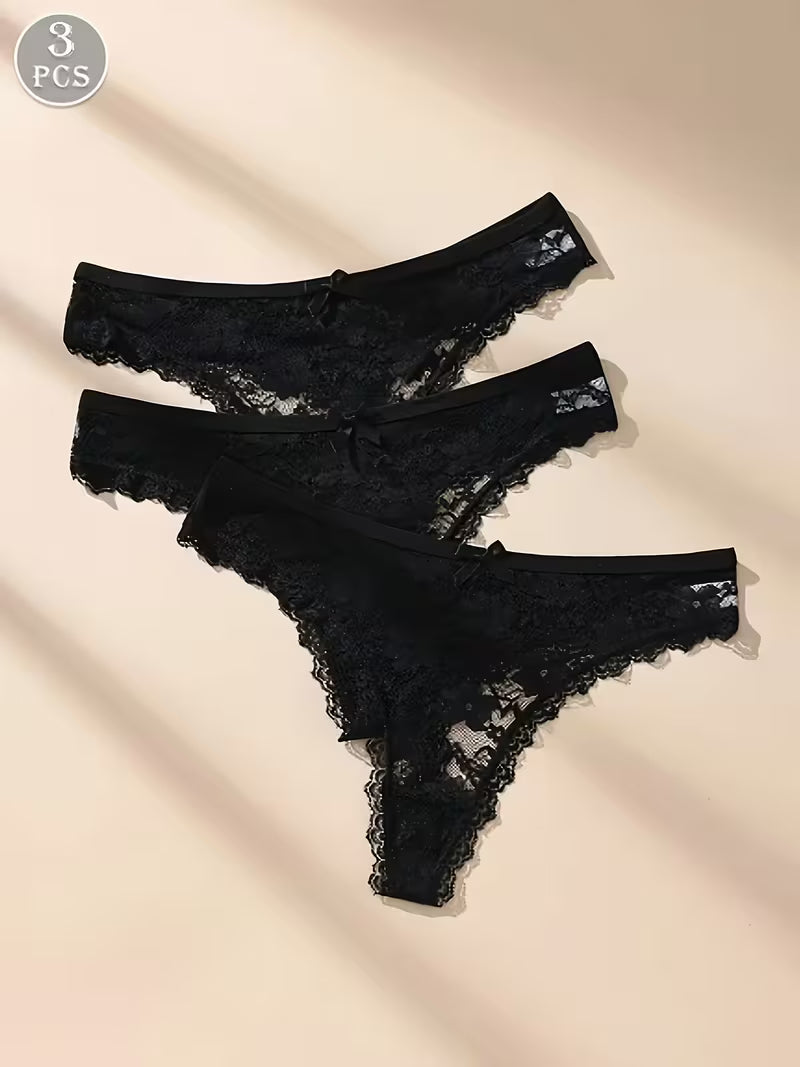 Zestaw koronkowych majtek damskich 3 sztuki – czarna klasyka i delikatny detal