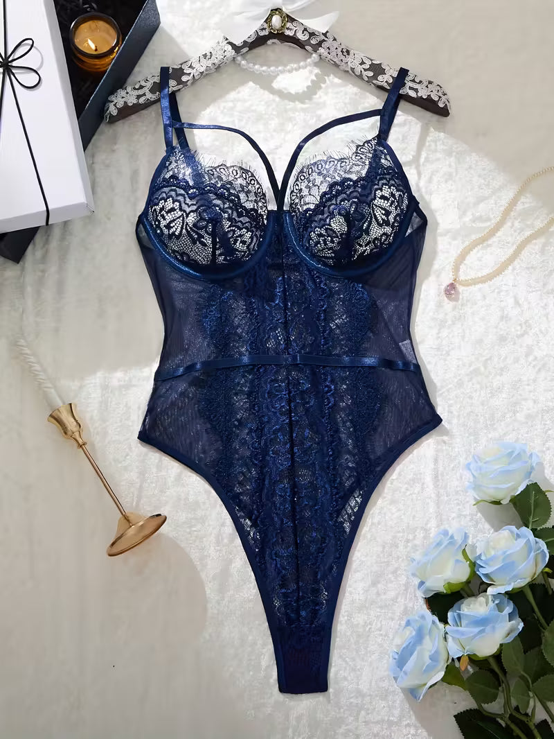 Eleganckie koronkowe body  – francuska zmysłowość