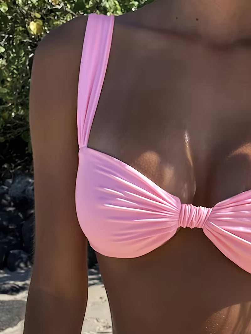 Różowy komplet bikini damski –  kobiecy i elegancki styl