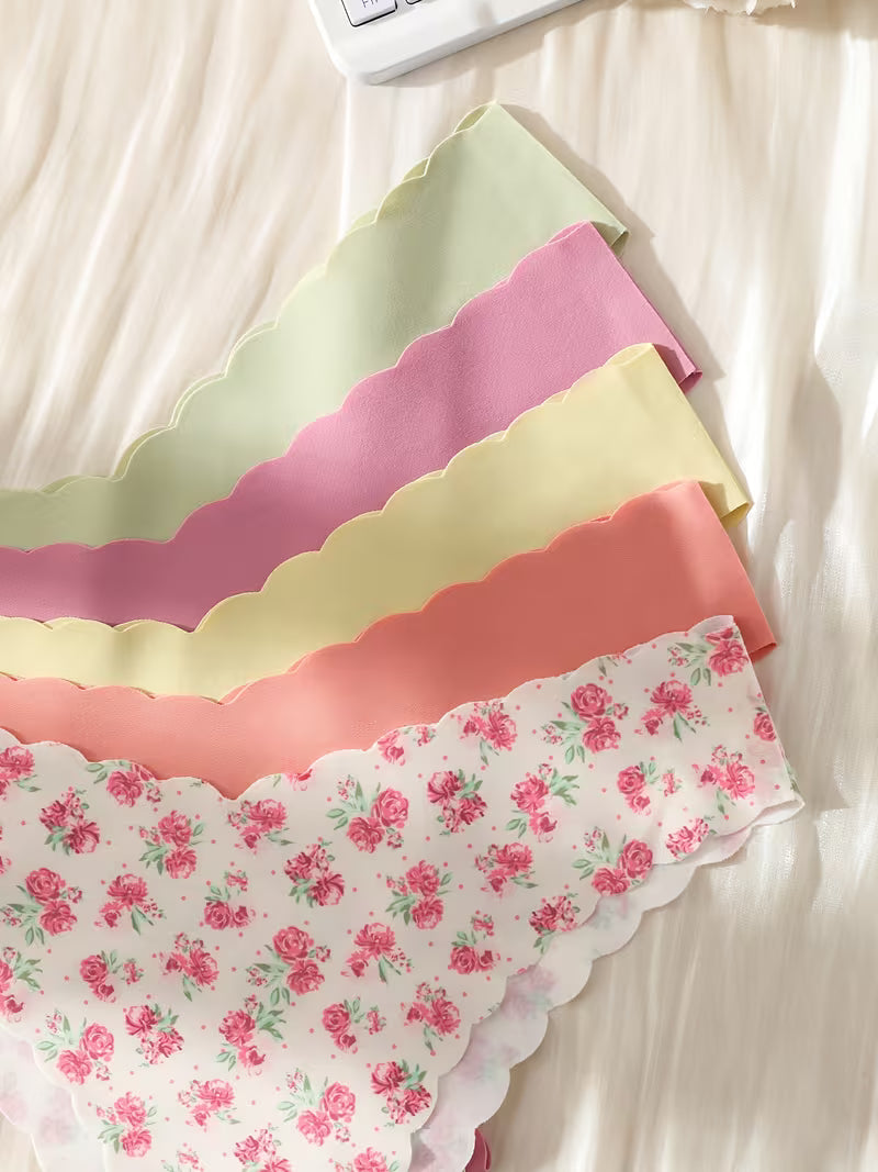 Zestaw bezszwowych majtek damskich 5 sztuk – pastelowe kolory i falbankowa linia