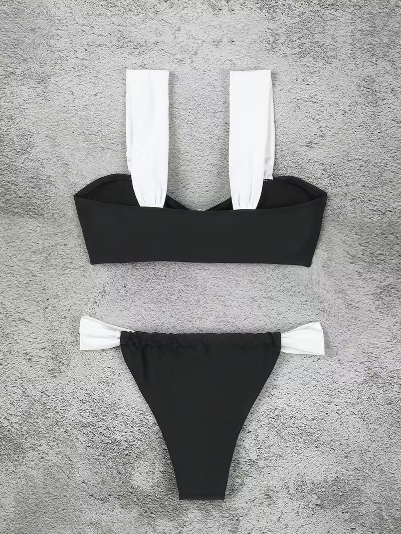 Czarno-biały komplet bikini damski – nowoczesny minimalizm i elegancki kontrast