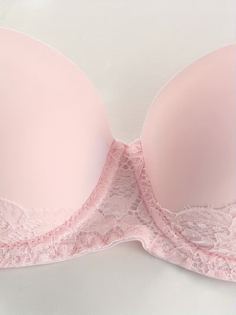 Zestaw 3 biustonoszy push-up – klasyczna koronka i modelujące wsparcie