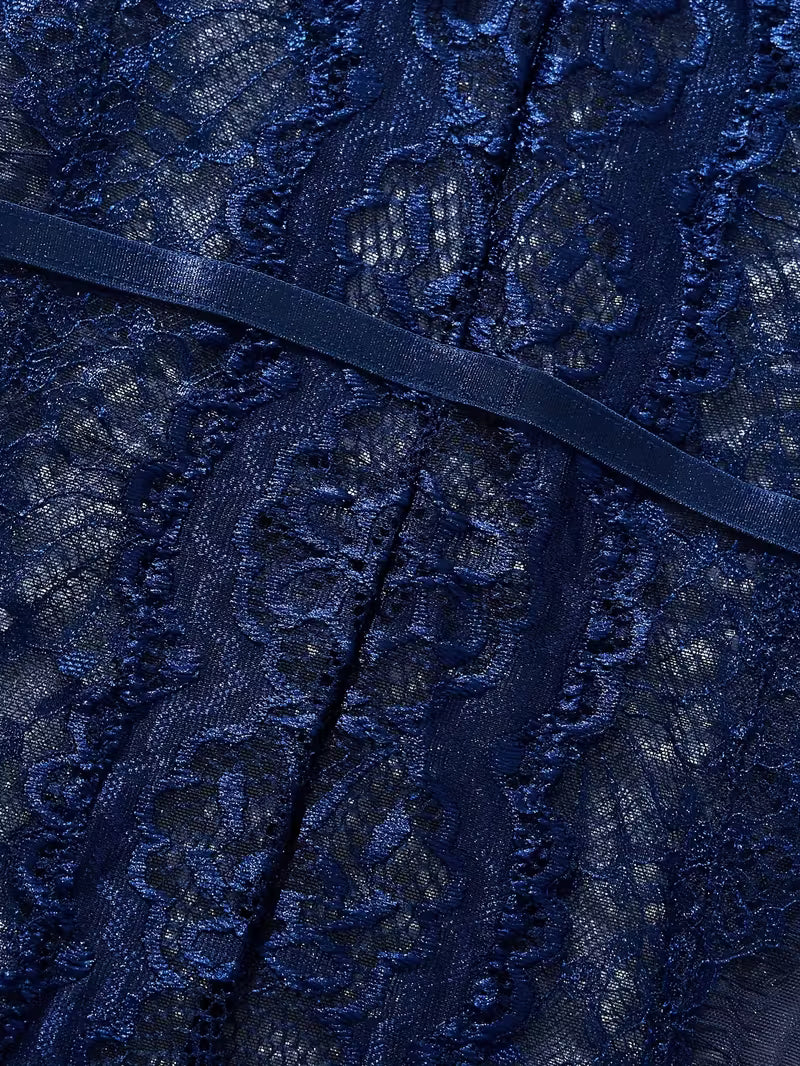 Eleganckie koronkowe body  – francuska zmysłowość