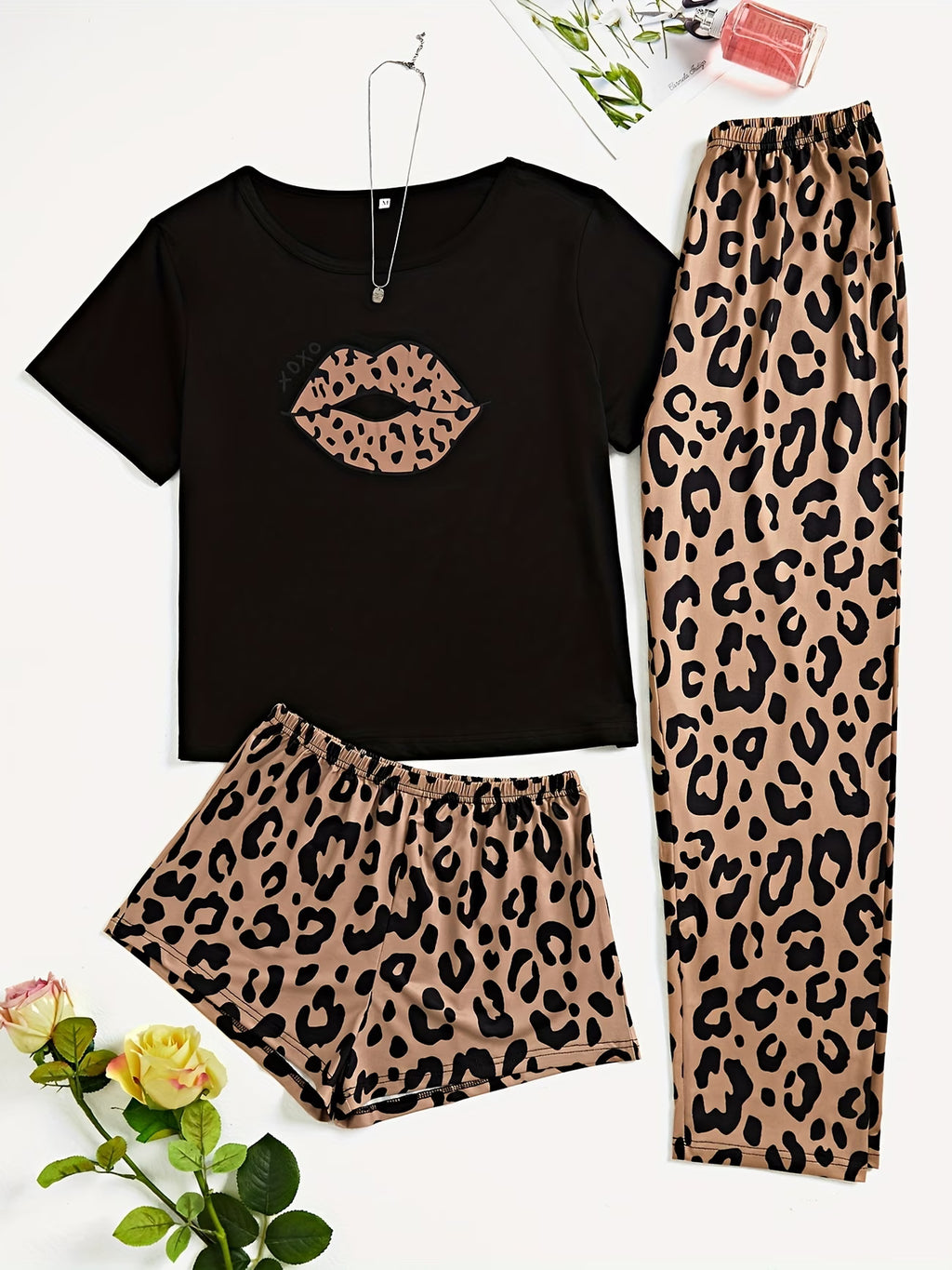 Casualowy komplet domowy damski 3-częściowy – wygodny zestaw z motywem leopard